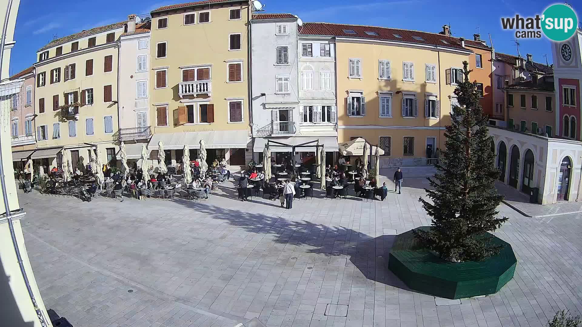 Webcam Rovinj Zentrum – Hauptplatz in Echtzeit