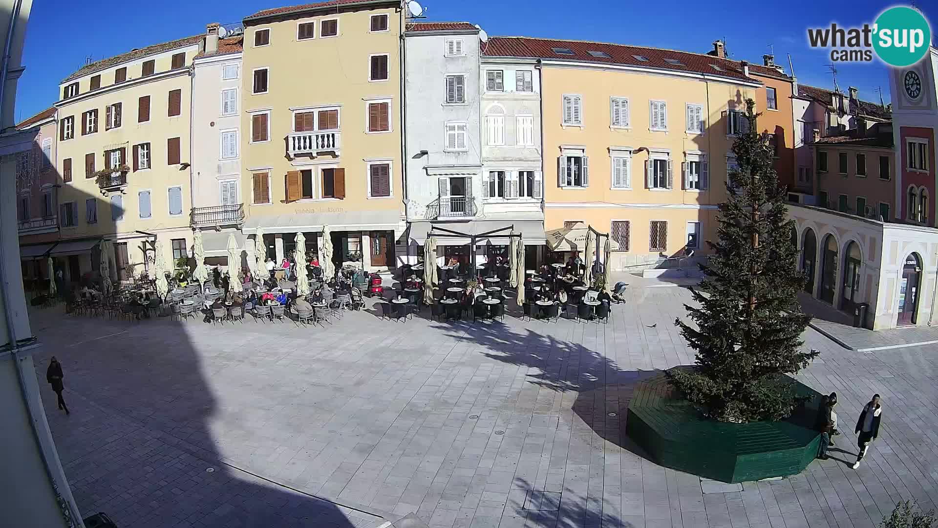 Webcam Rovinj Zentrum – Hauptplatz in Echtzeit