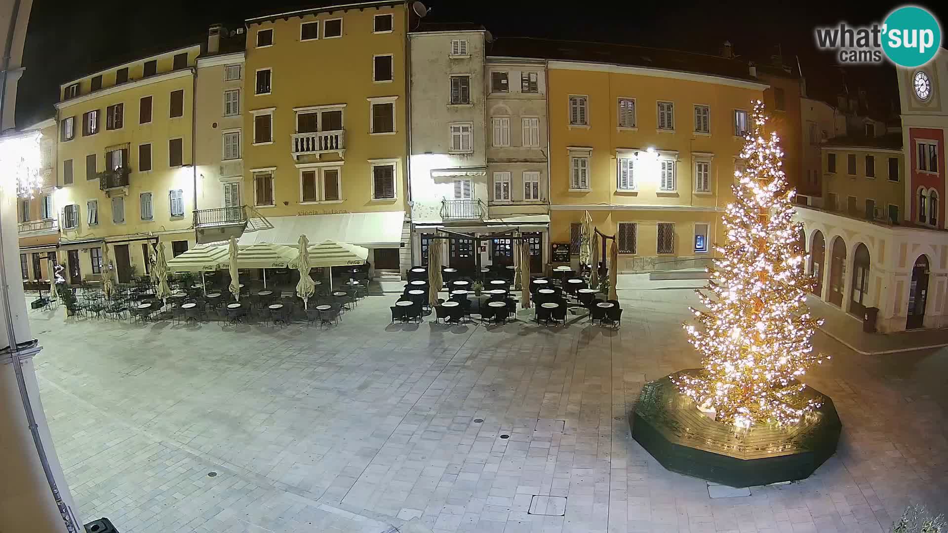 Spletna kamera Rovinj Center – Glavni trg