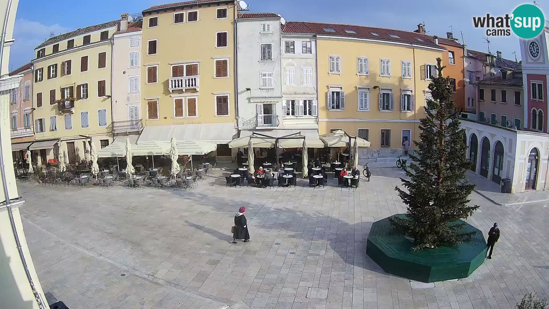 Spletna kamera Rovinj Center – Glavni trg