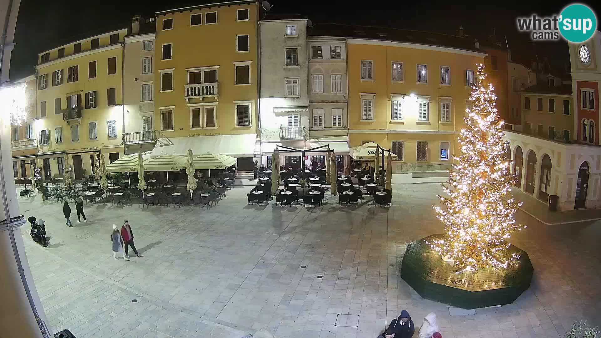 Spletna kamera Rovinj Center – Glavni trg