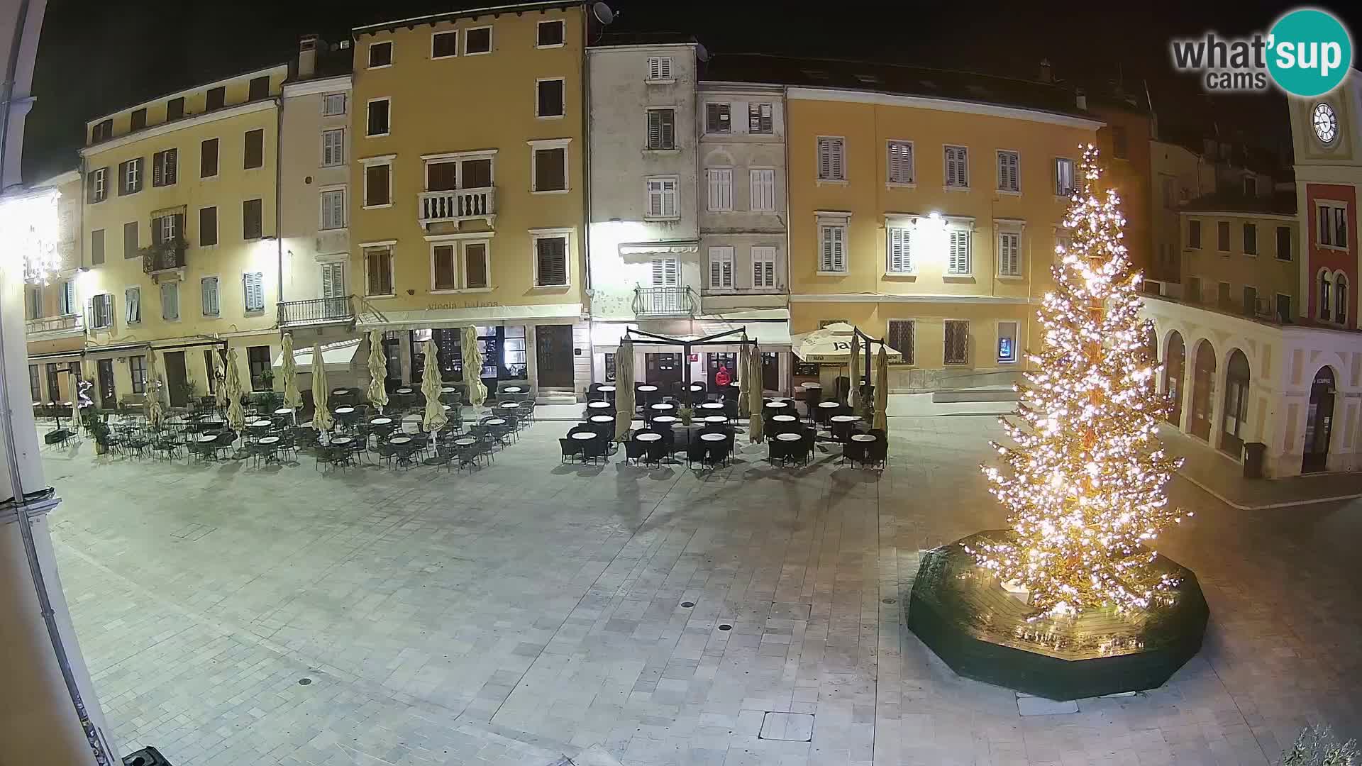 Spletna kamera Rovinj Center – Glavni trg