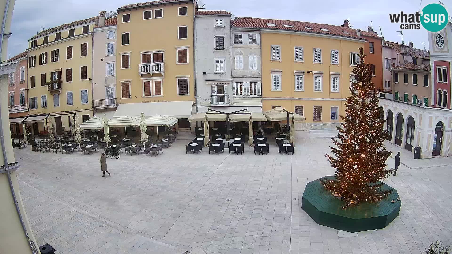 Spletna kamera Rovinj Center – Glavni trg