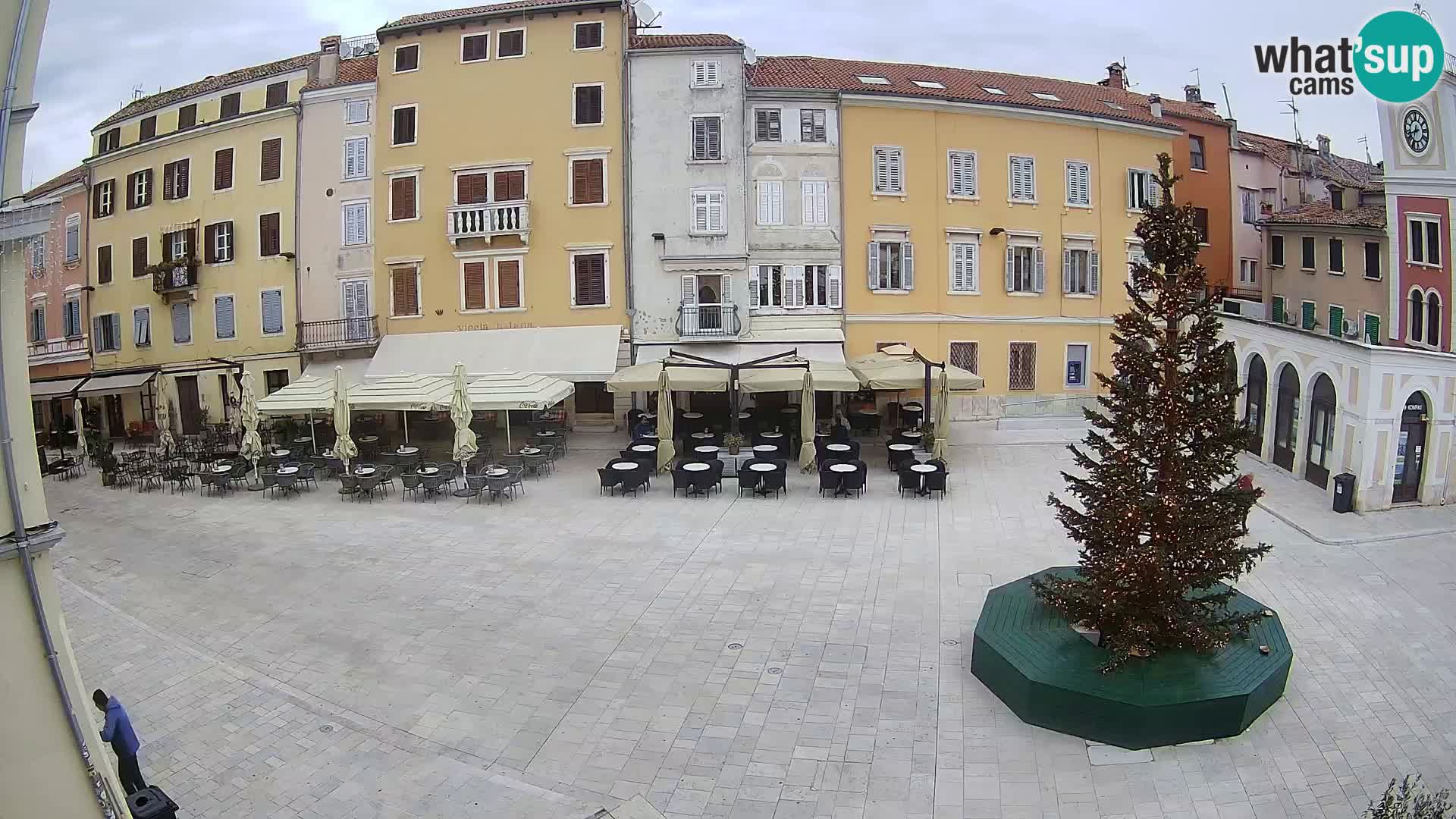 Spletna kamera Rovinj Center – Glavni trg