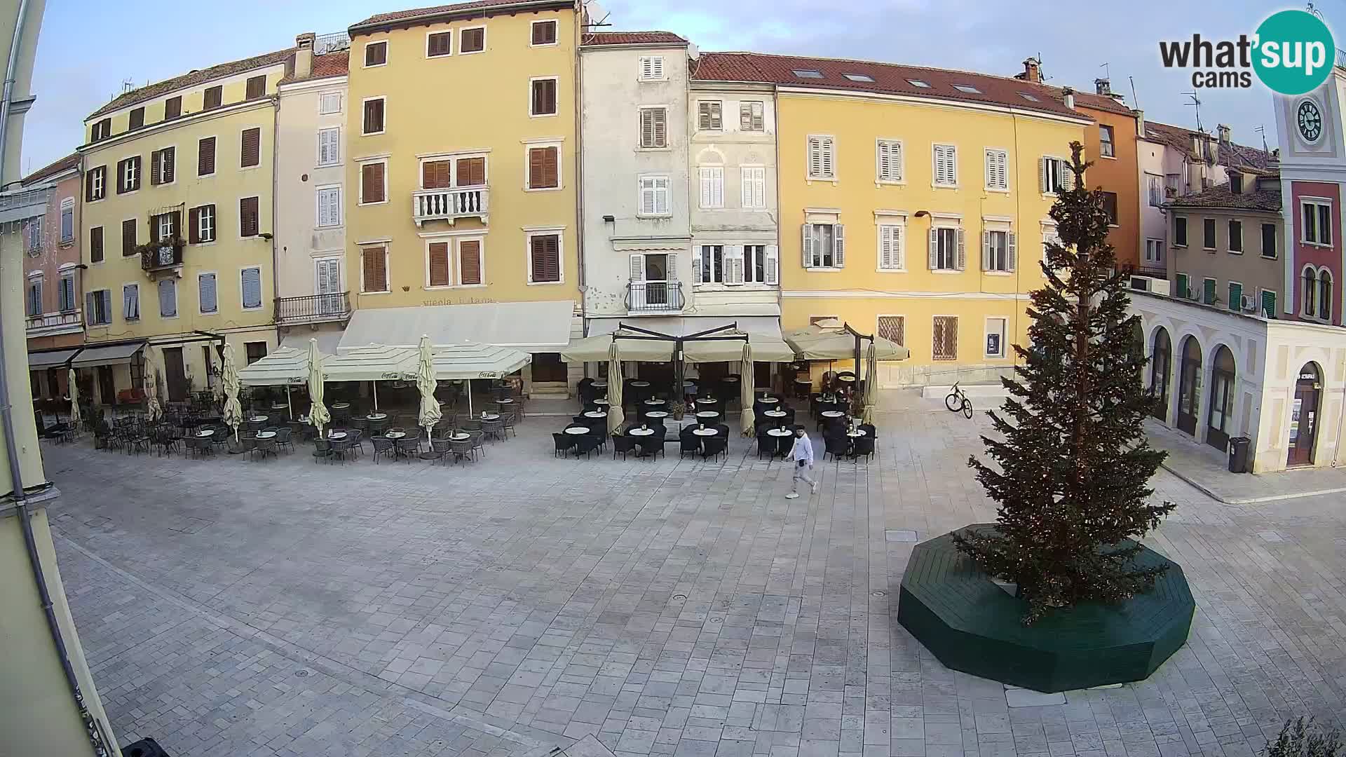 Spletna kamera Rovinj Center – Glavni trg