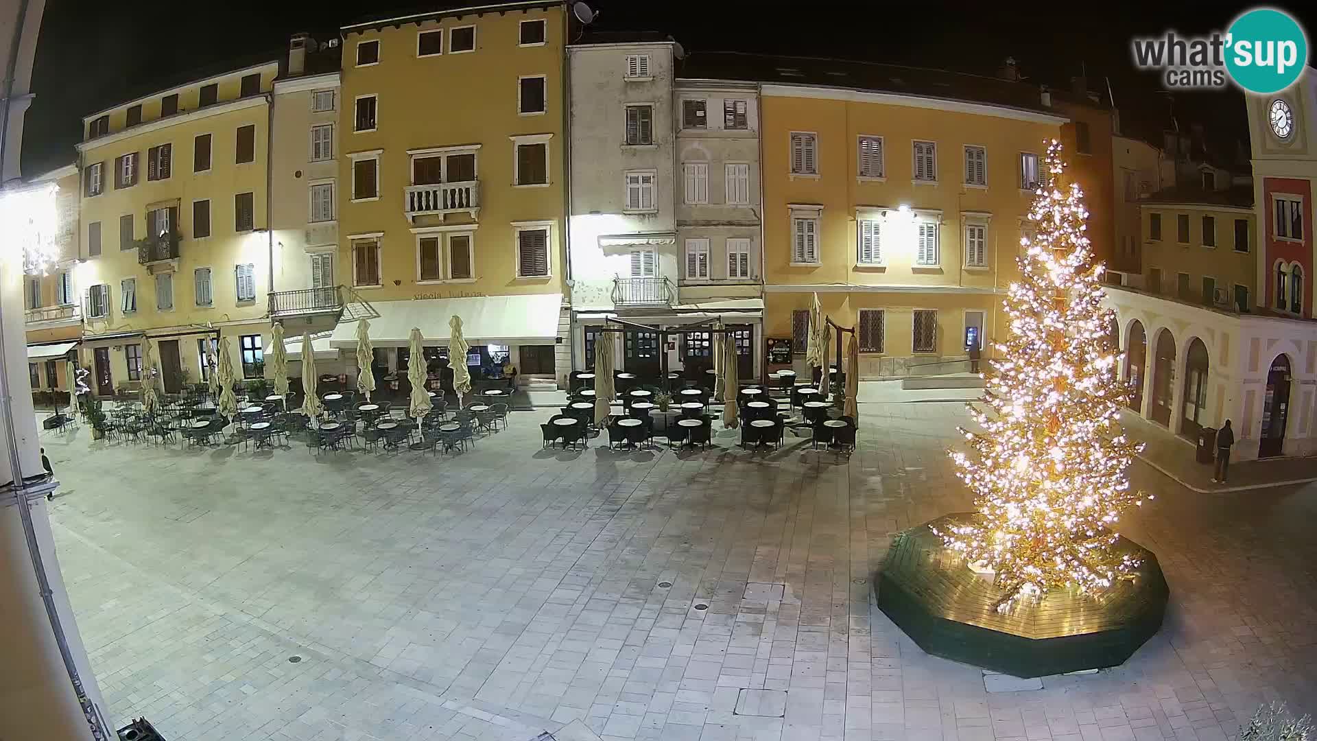 Spletna kamera Rovinj Center – Glavni trg
