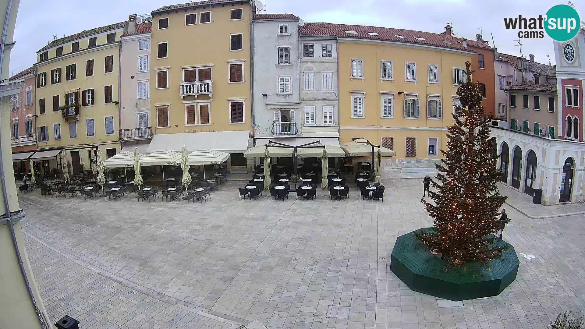 Spletna kamera Rovinj Center – Glavni trg