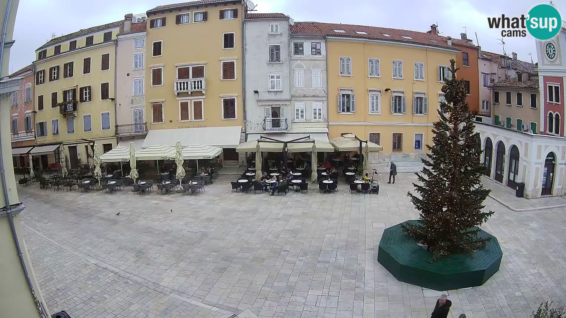 Spletna kamera Rovinj Center – Glavni trg