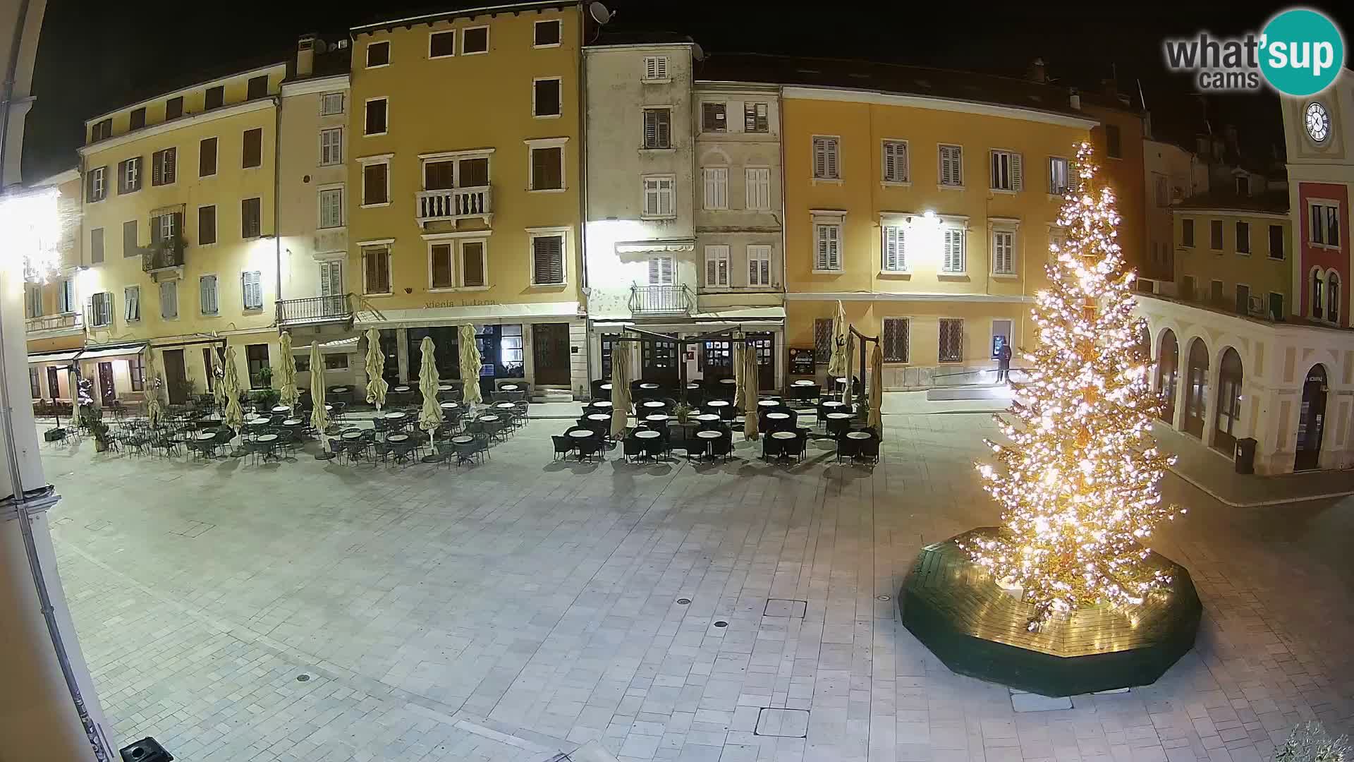 Spletna kamera Rovinj Center – Glavni trg