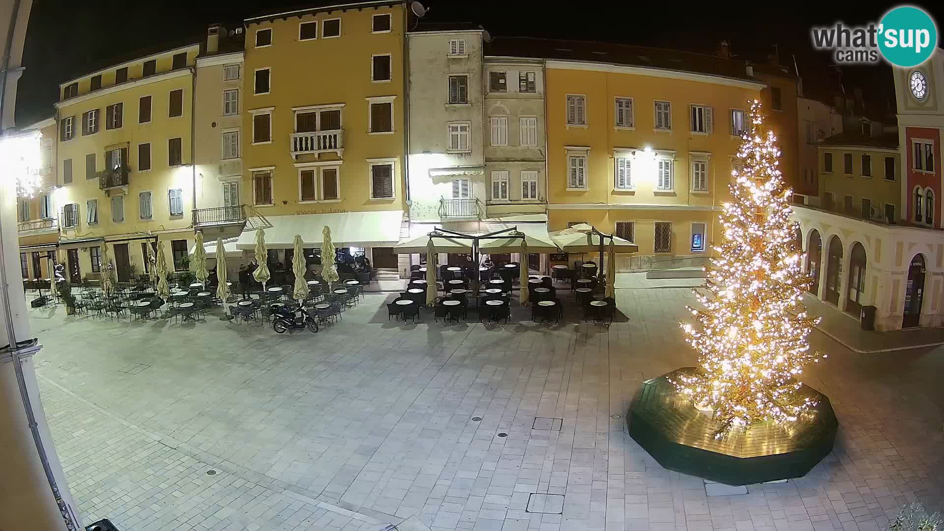 Spletna kamera Rovinj Center – Glavni trg