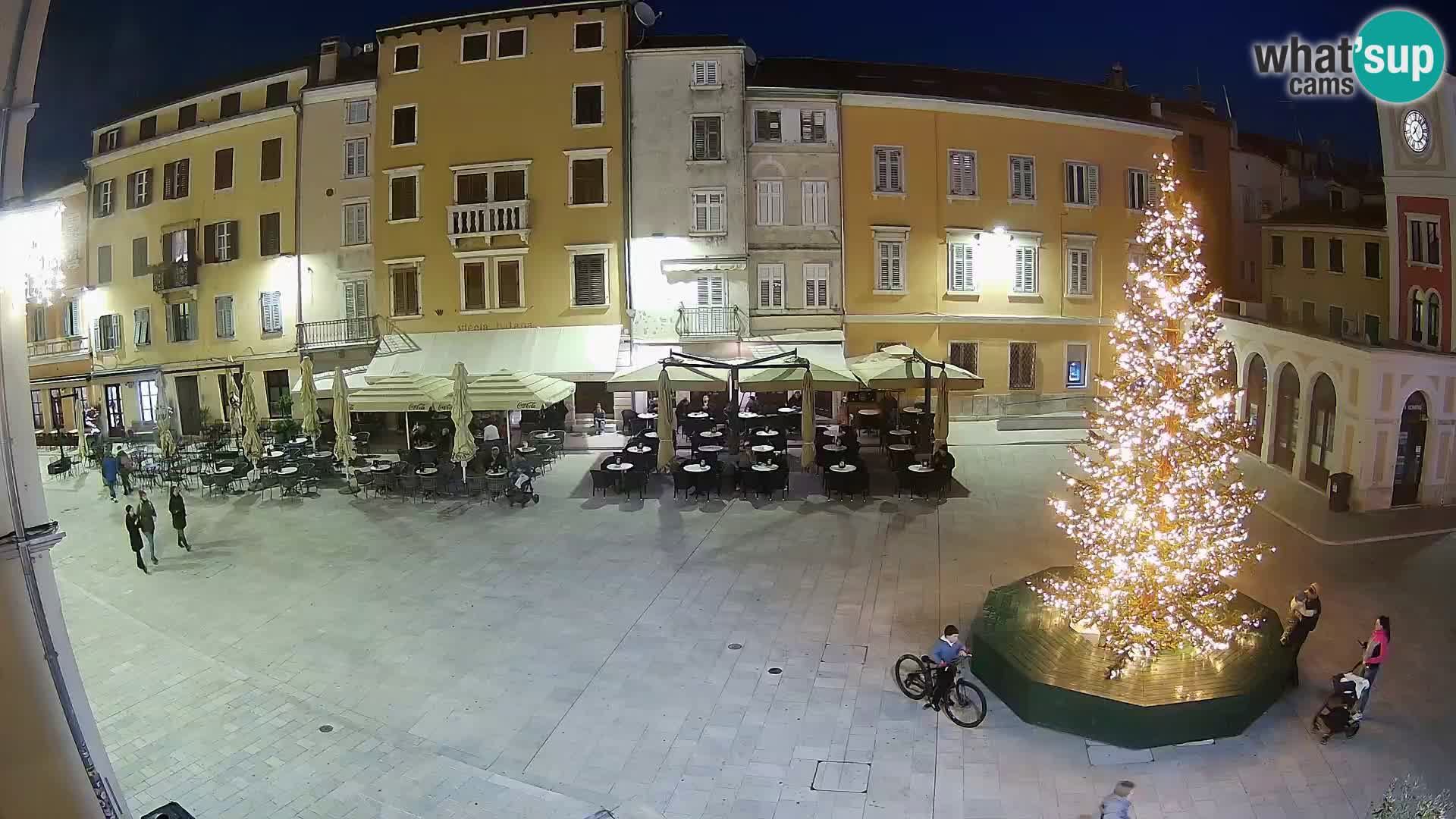 Spletna kamera Rovinj Center – Glavni trg