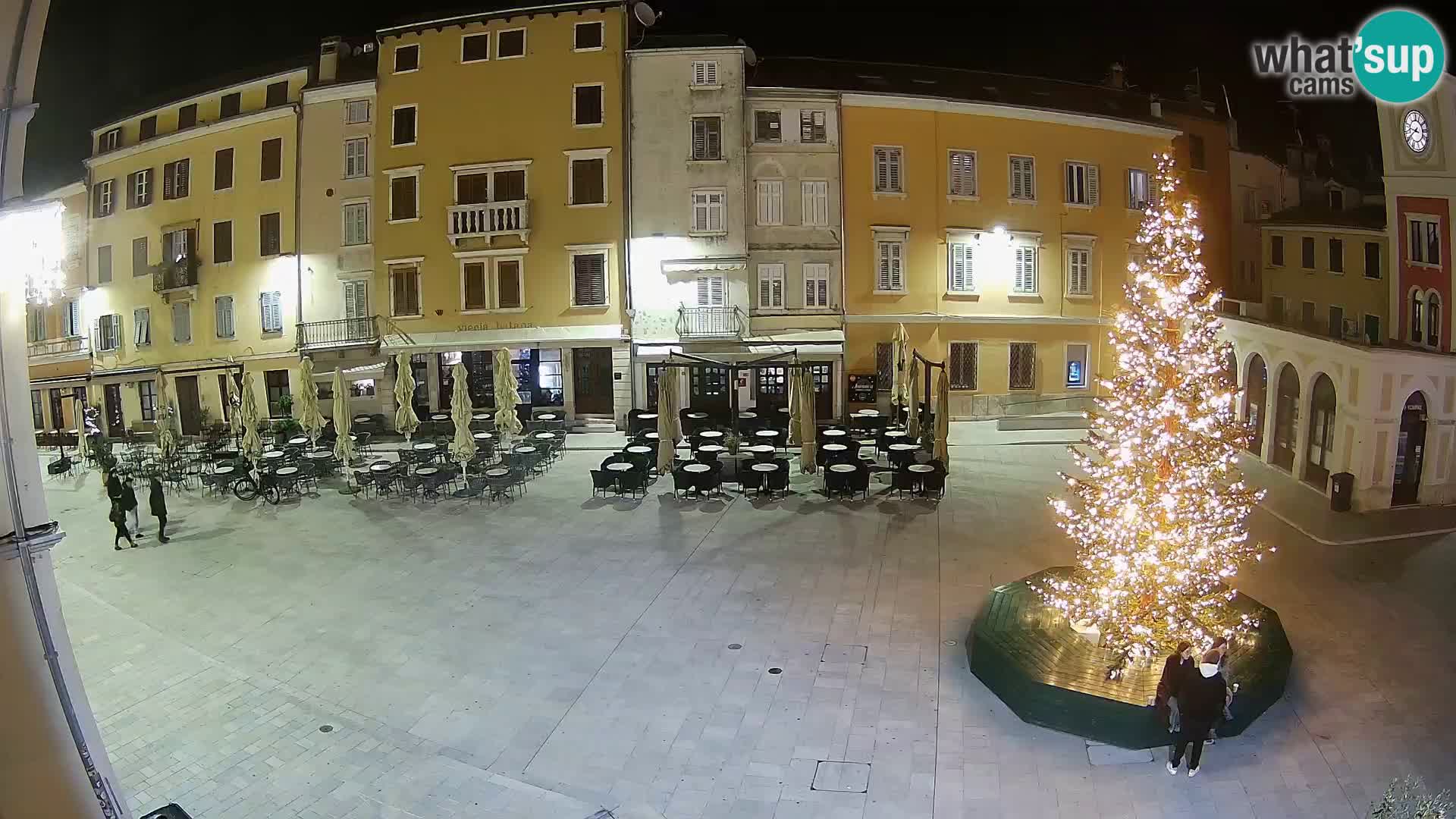 Spletna kamera Rovinj Center – Glavni trg