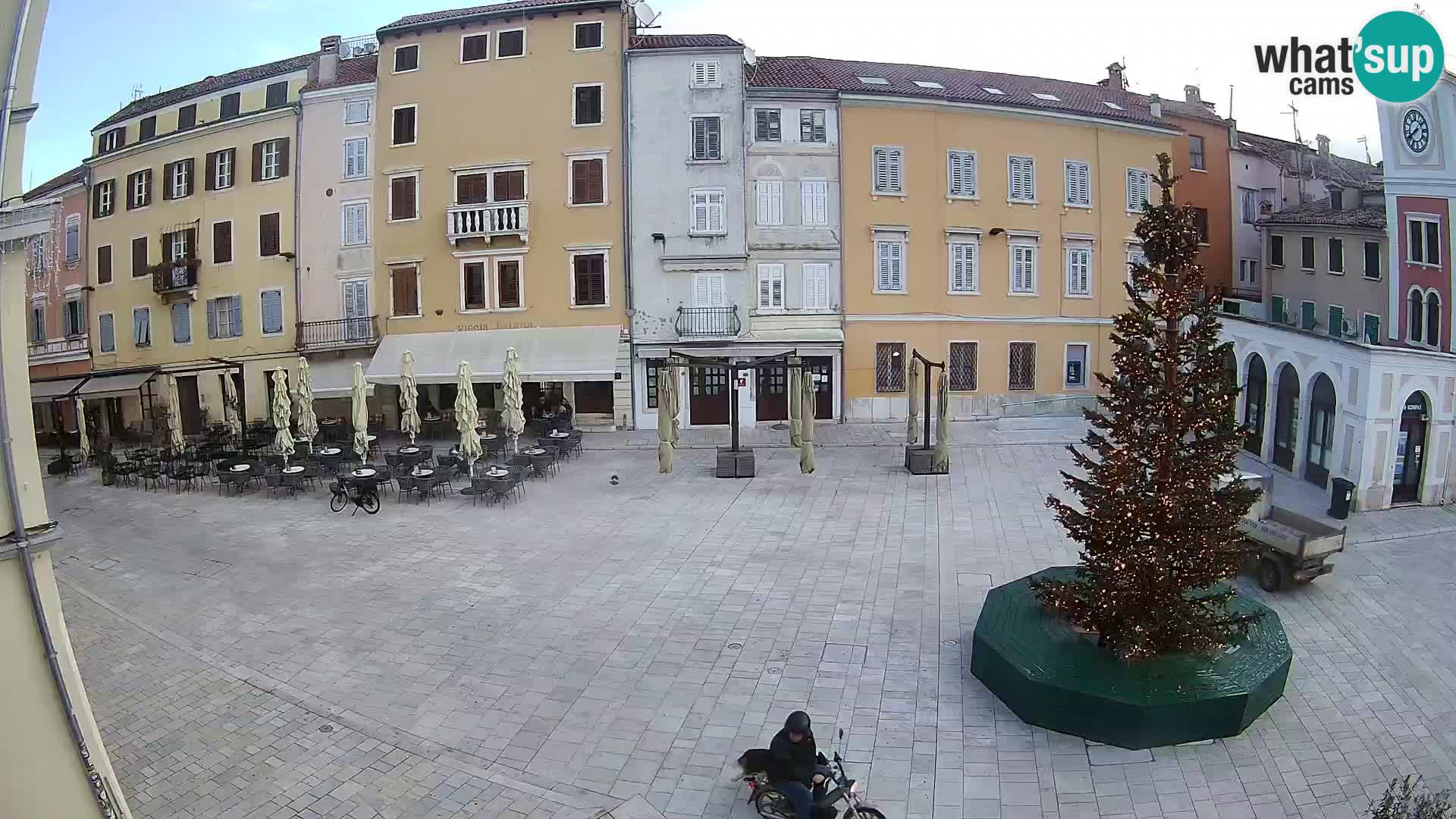 Spletna kamera Rovinj Center – Glavni trg