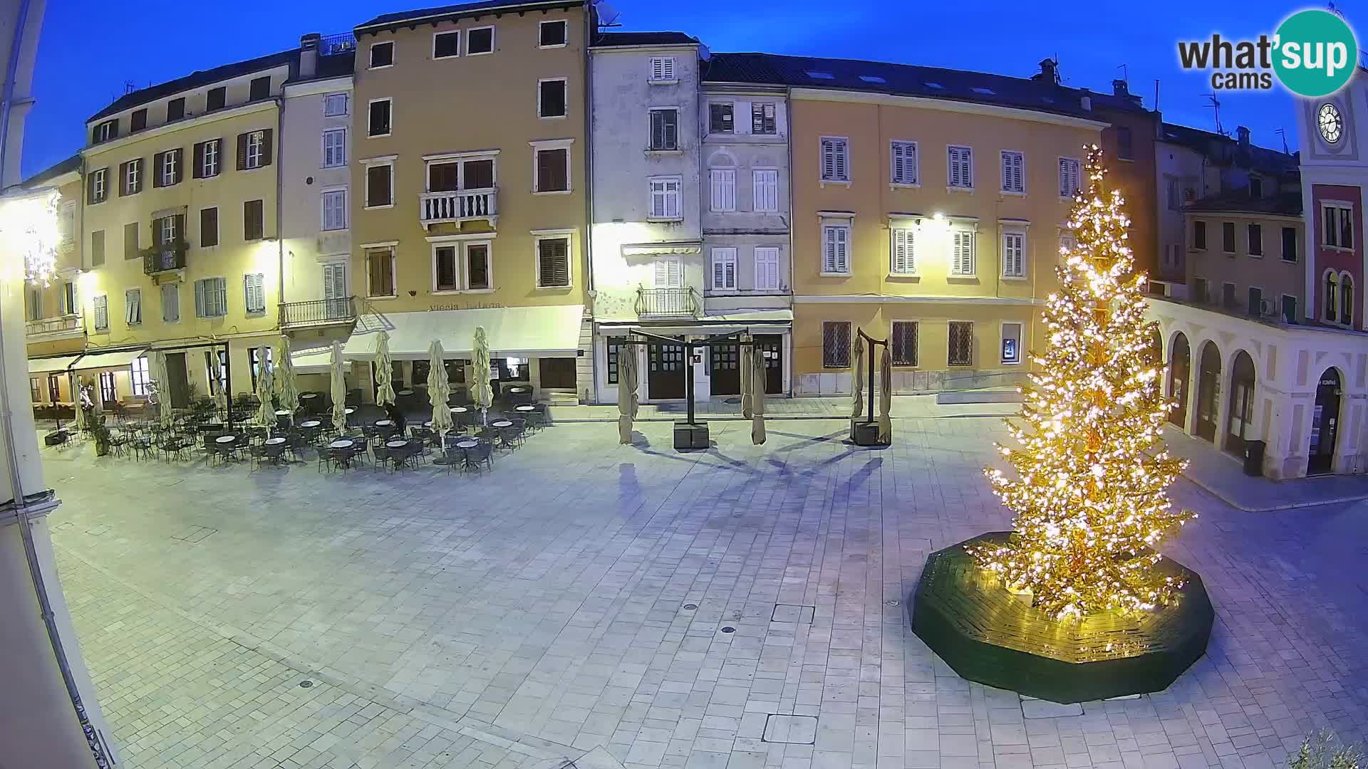 Spletna kamera Rovinj Center – Glavni trg