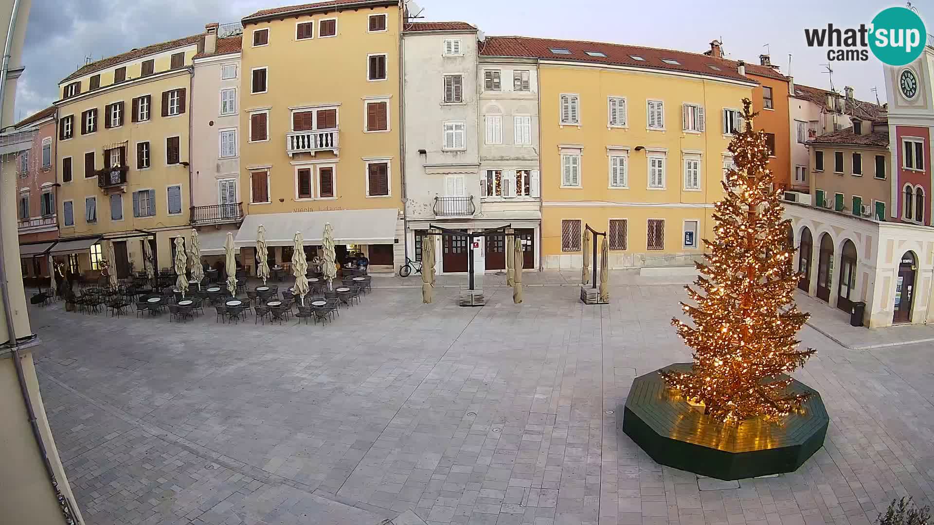 Webcam Rovinj Zentrum – Hauptplatz in Echtzeit