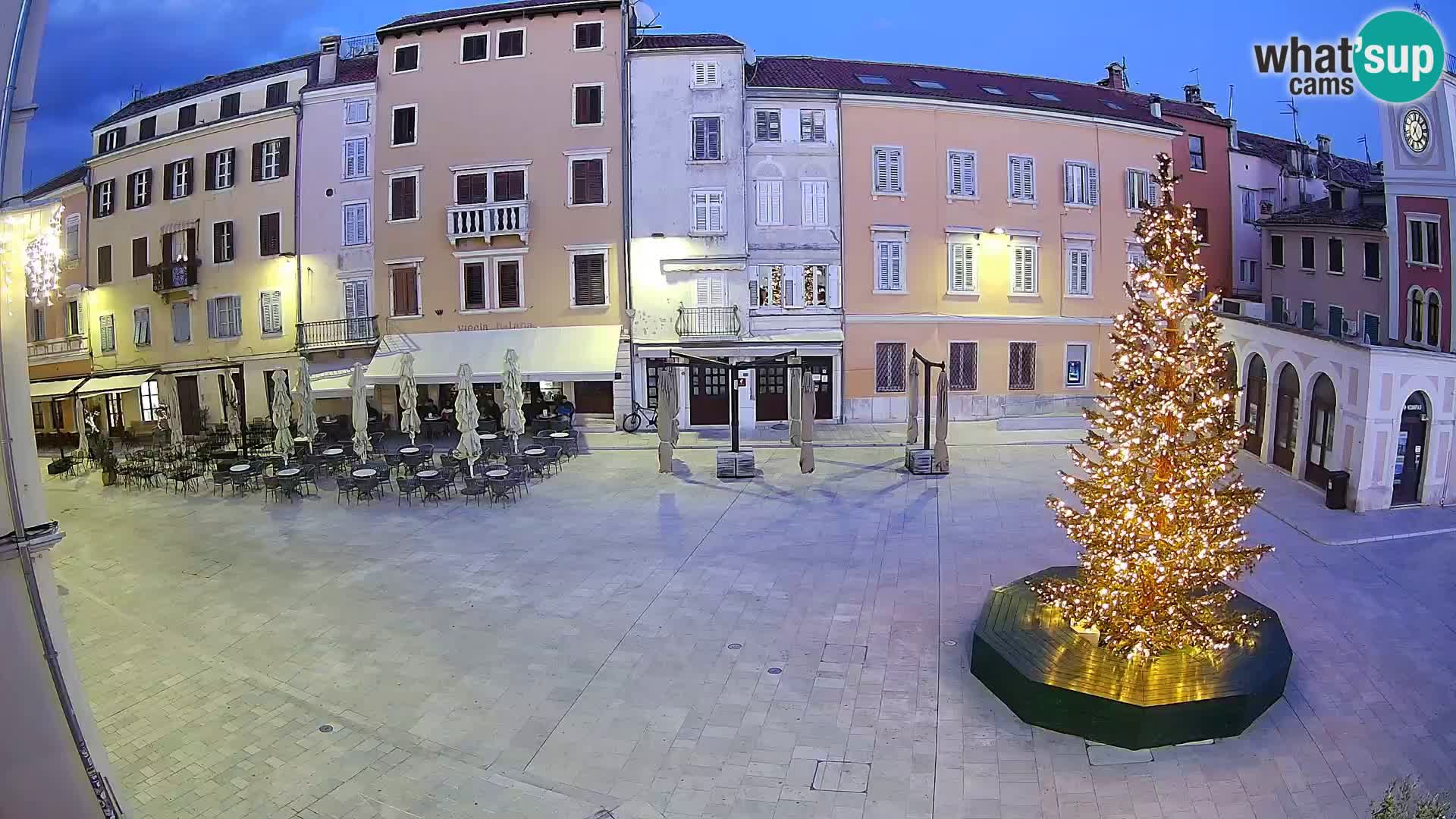 Spletna kamera Rovinj Center – Glavni trg