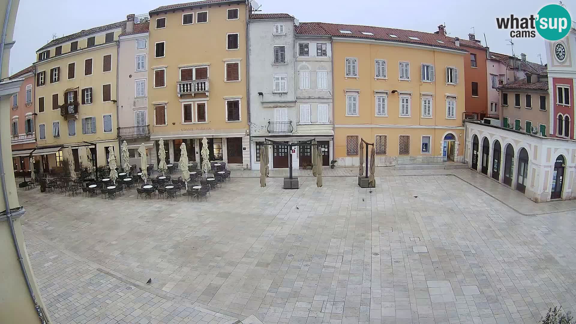 Spletna kamera Rovinj Center – Glavni trg