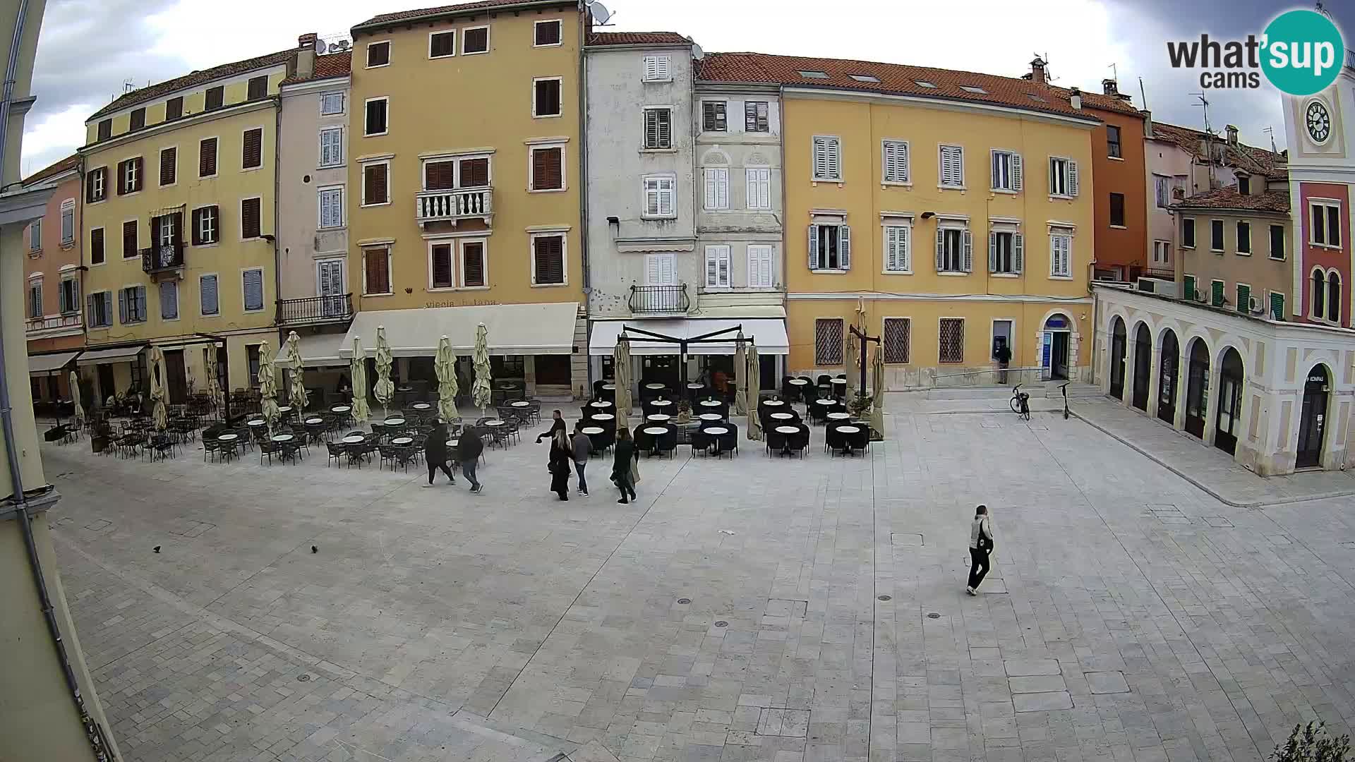 Spletna kamera Rovinj Center – Glavni trg