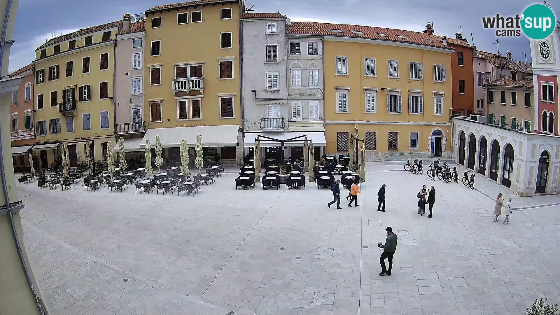 Spletna kamera Rovinj Center – Glavni trg