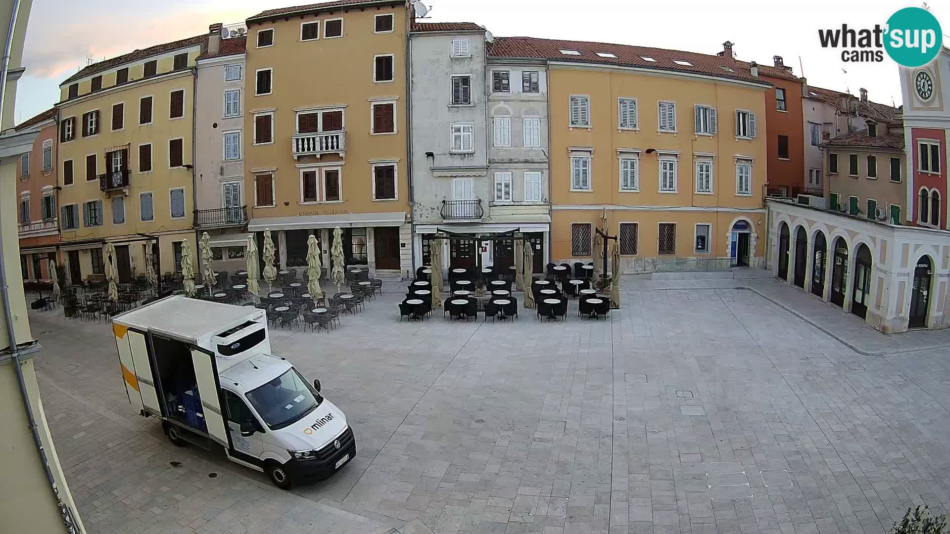 Spletna kamera Rovinj Center – Glavni trg