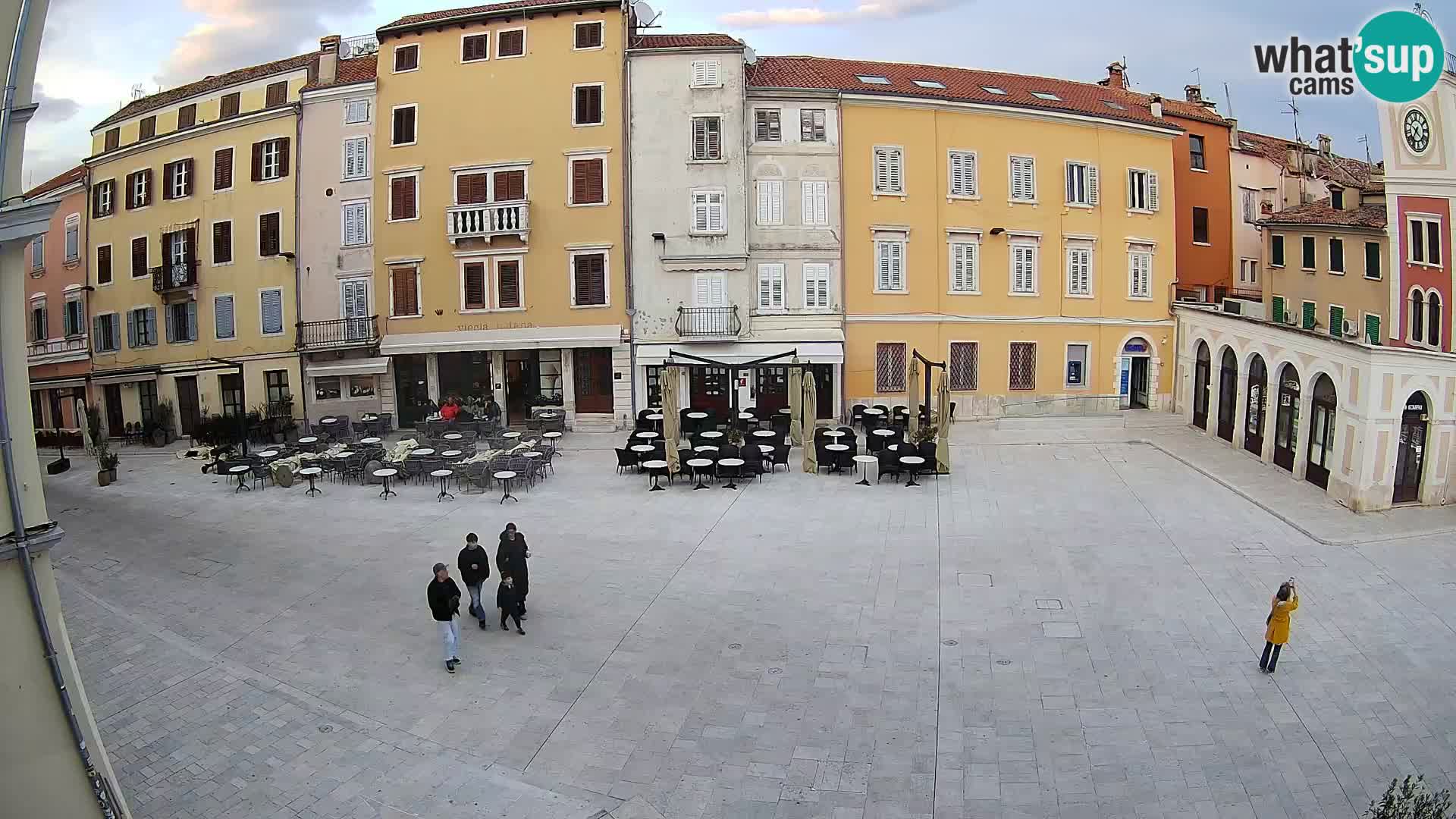 Spletna kamera Rovinj Center – Glavni trg