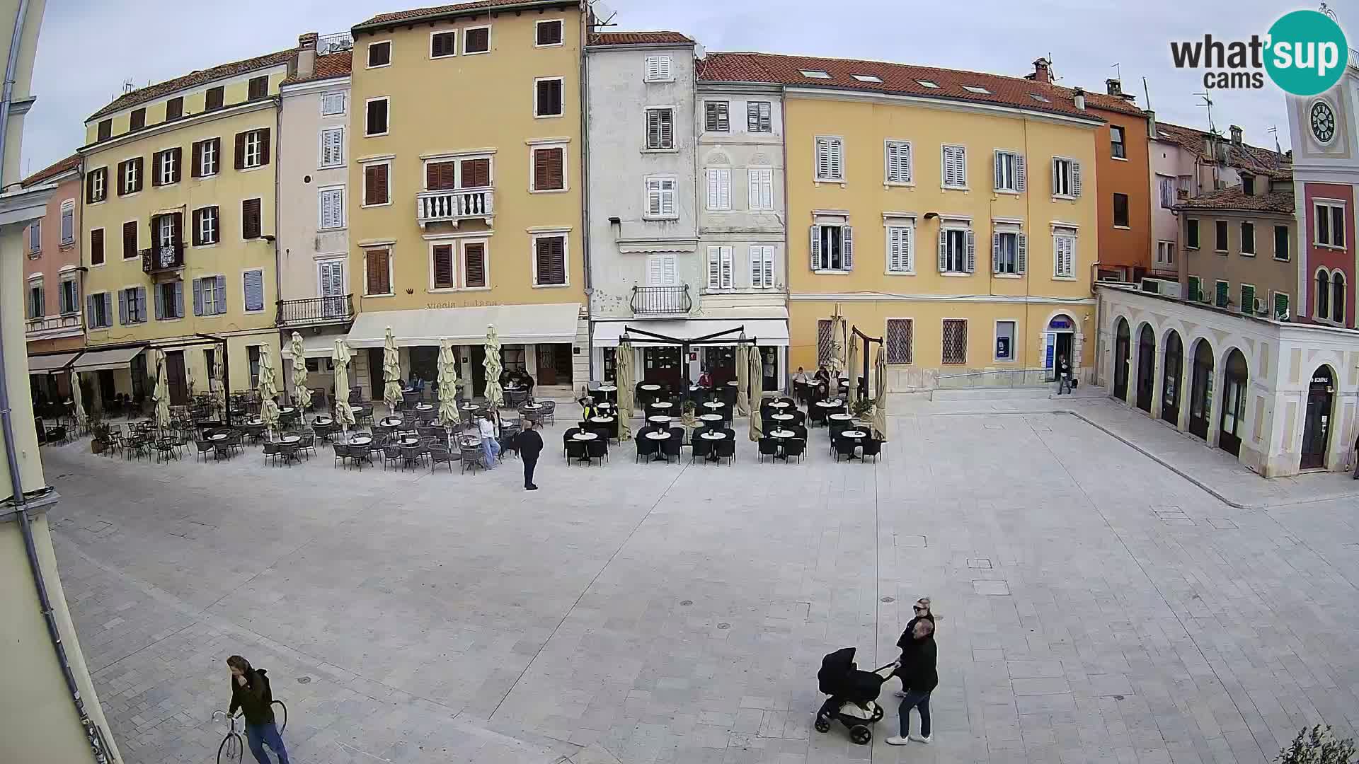 Spletna kamera Rovinj Center – Glavni trg