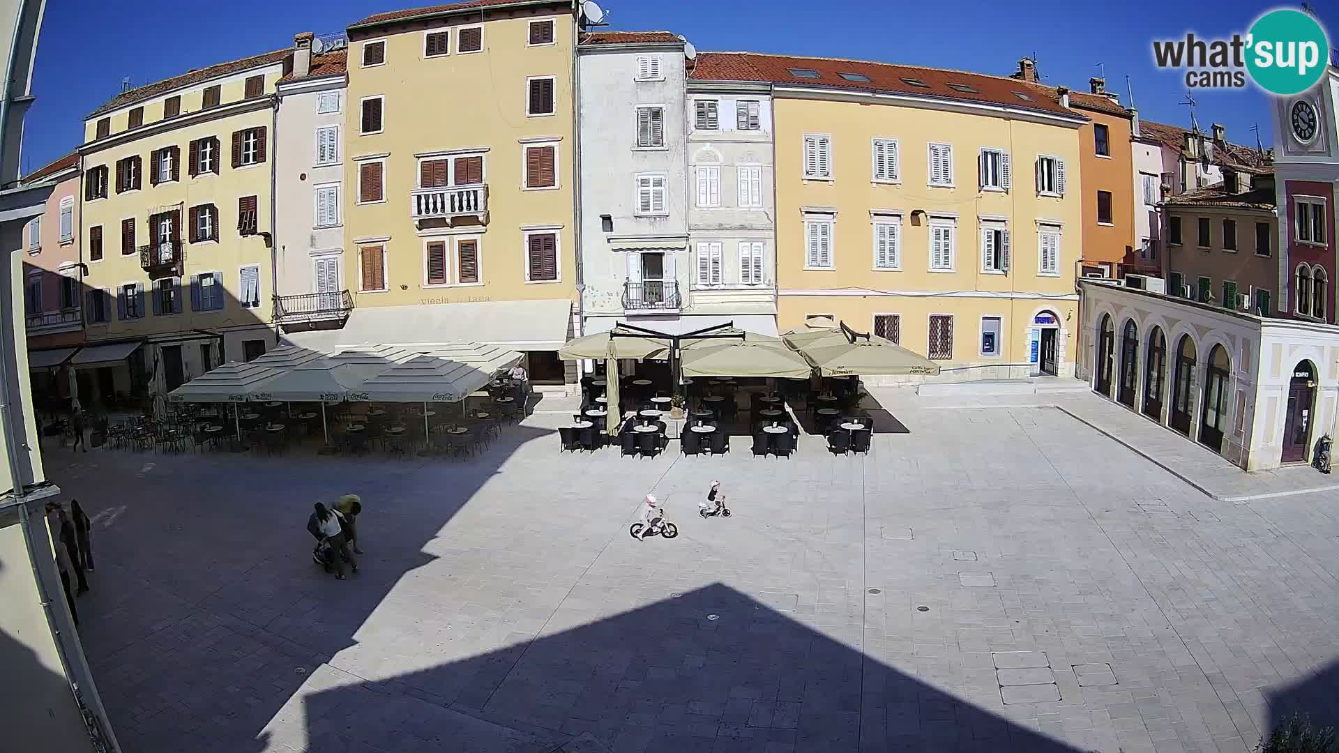 Spletna kamera Rovinj Center – Glavni trg