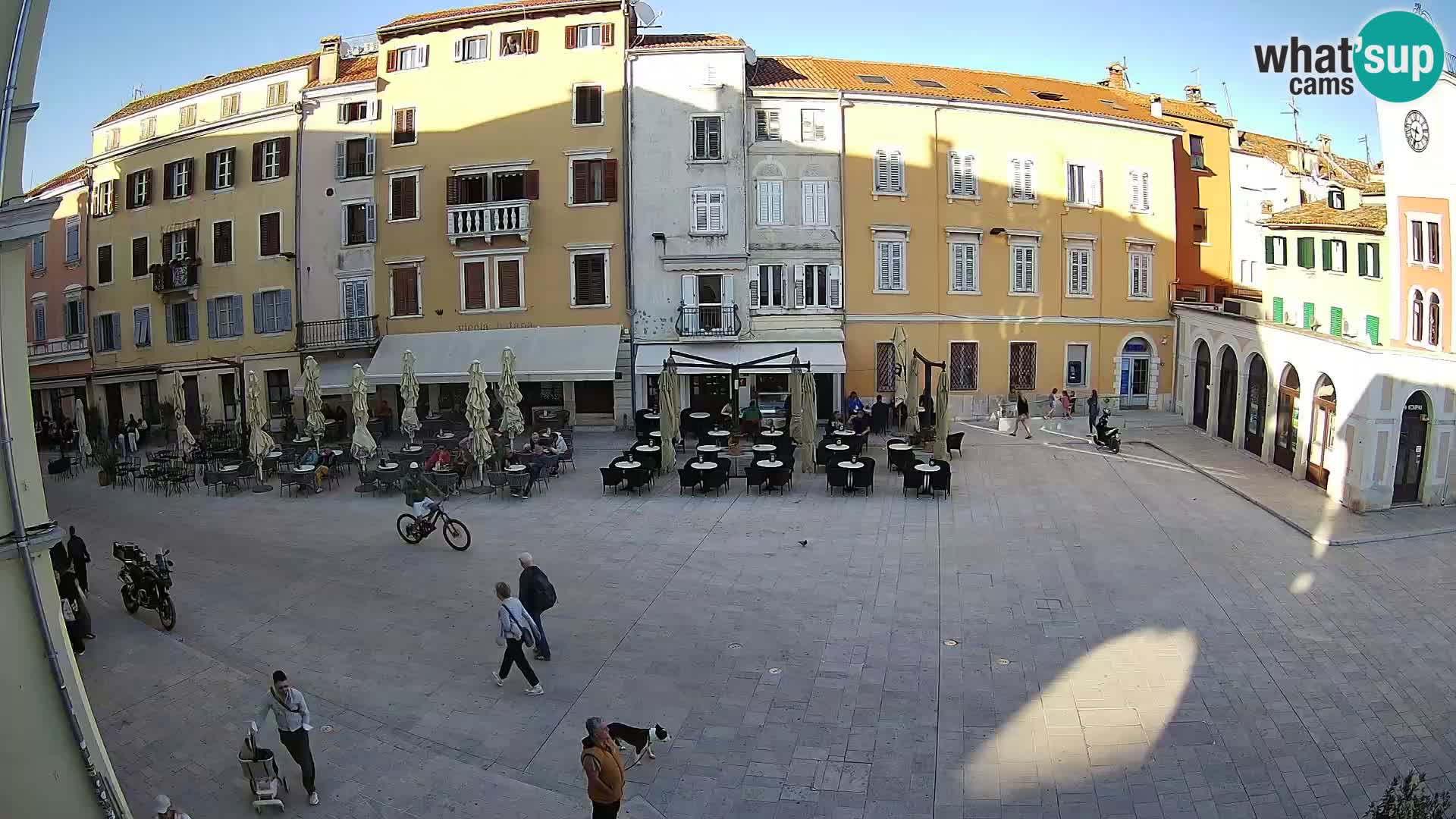 Spletna kamera Rovinj Center – Glavni trg
