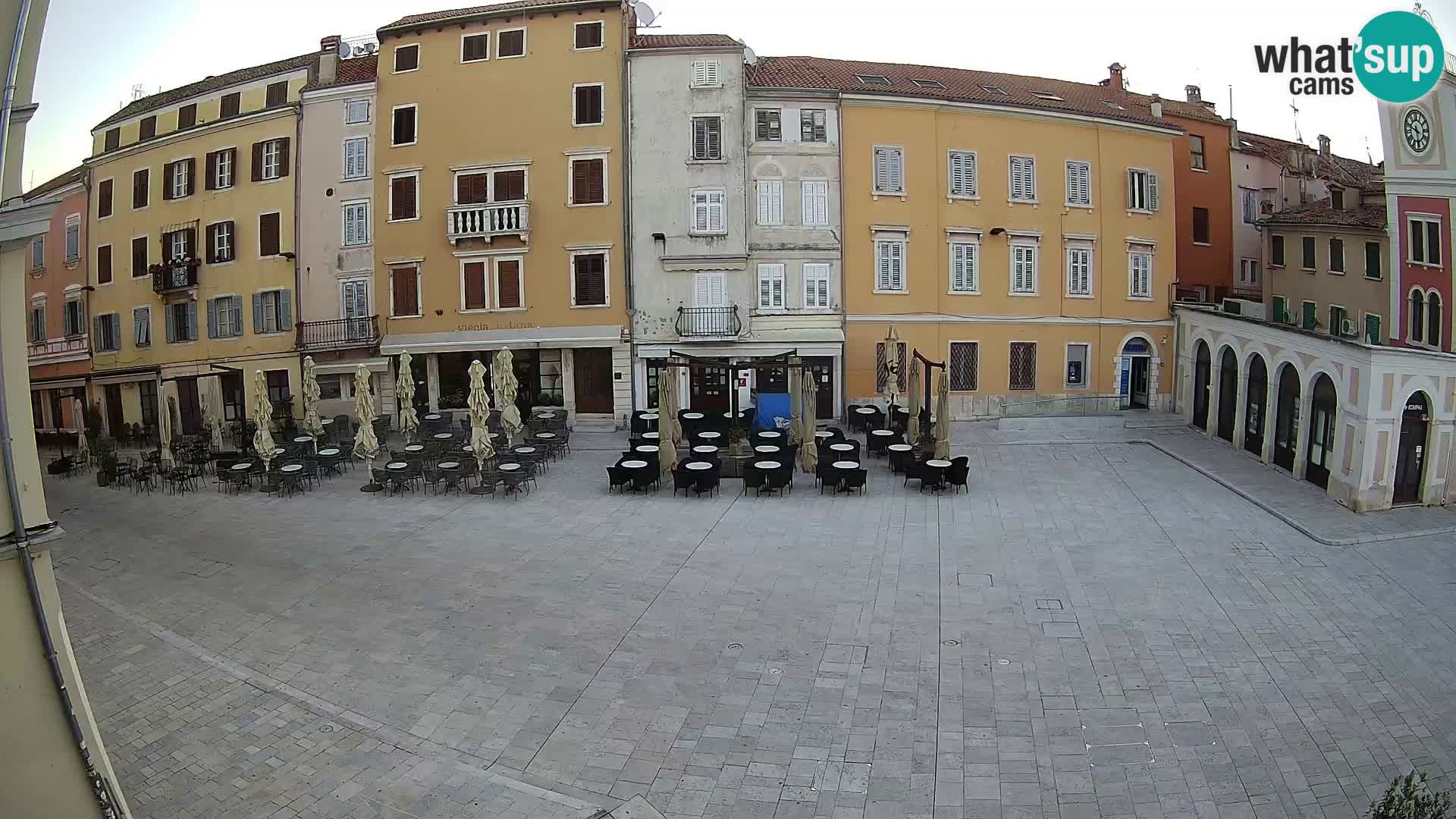 Spletna kamera Rovinj Center – Glavni trg