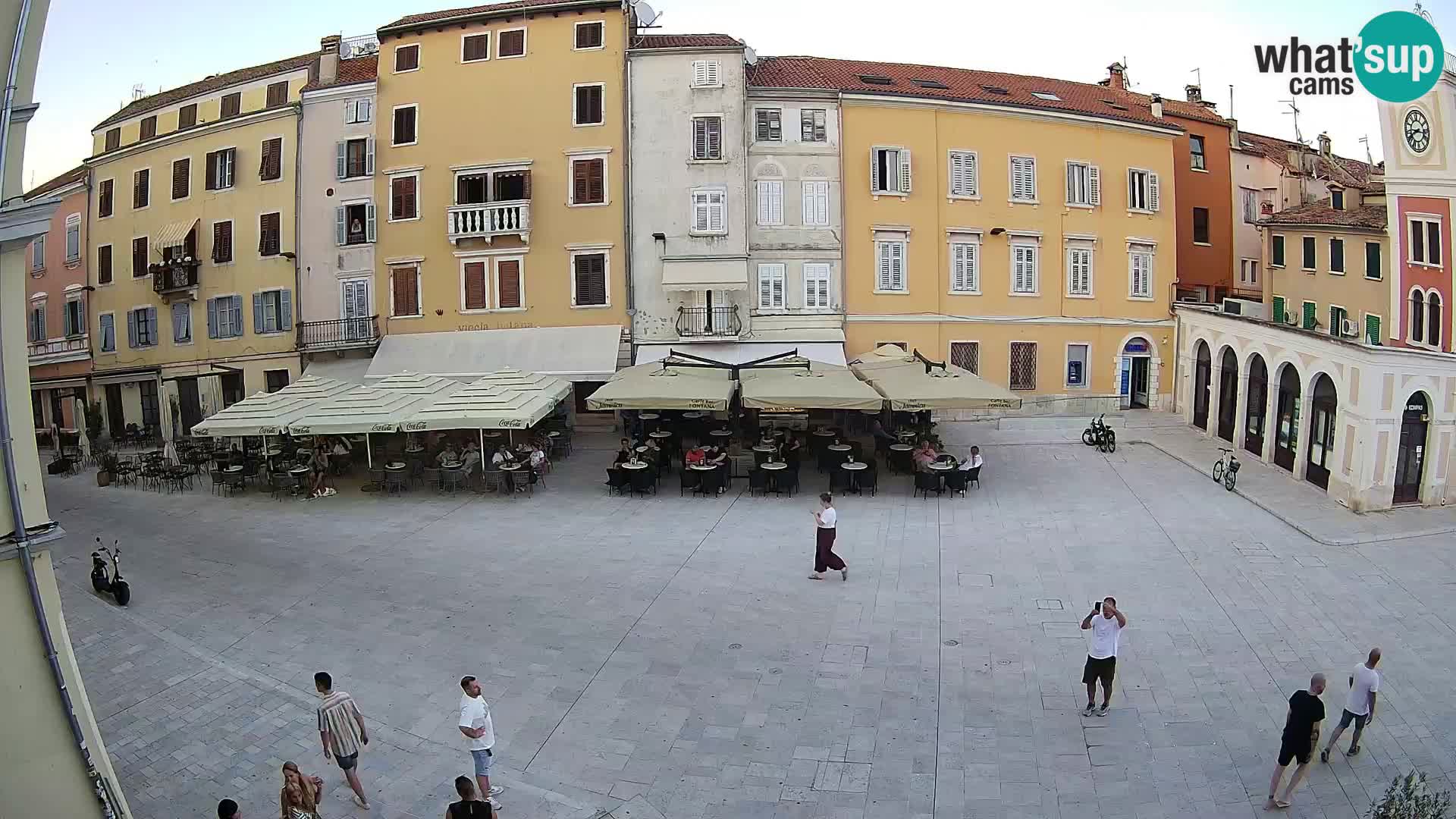 Spletna kamera Rovinj Center – Glavni trg