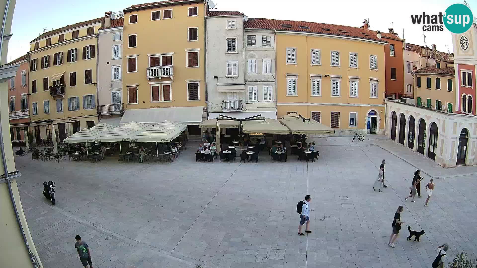 Spletna kamera Rovinj Center – Glavni trg