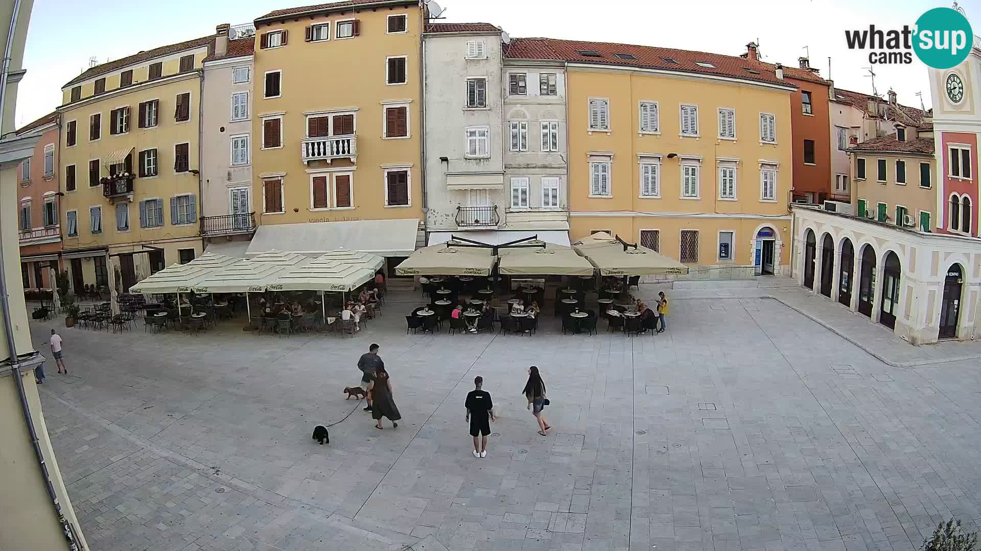 Spletna kamera Rovinj Center – Glavni trg