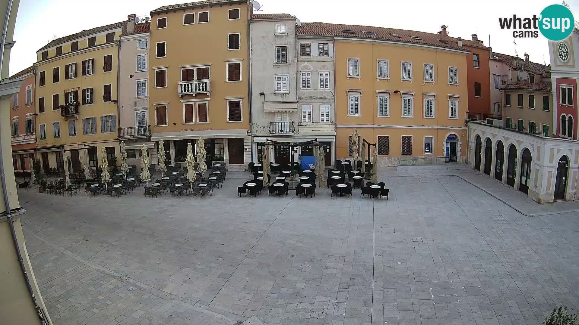 Spletna kamera Rovinj Center – Glavni trg