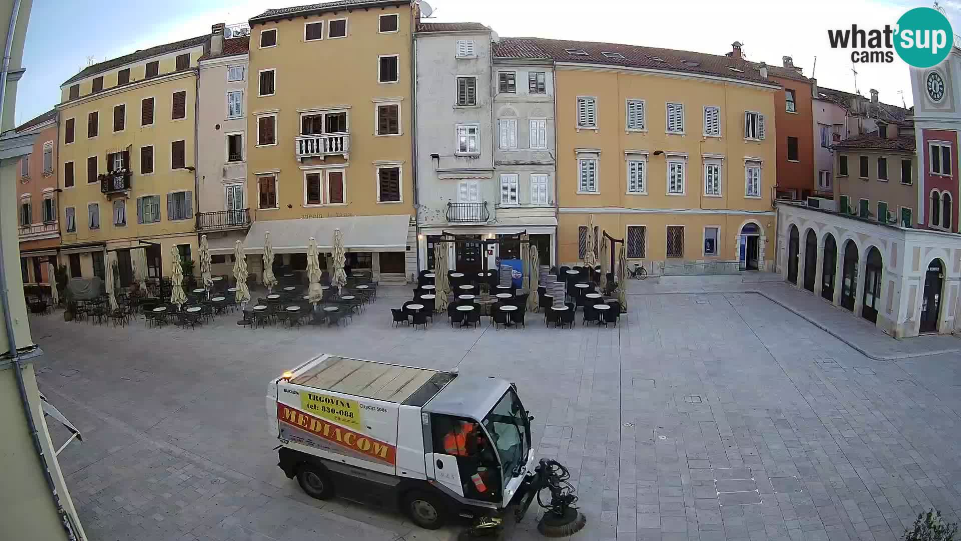 Spletna kamera Rovinj Center – Glavni trg
