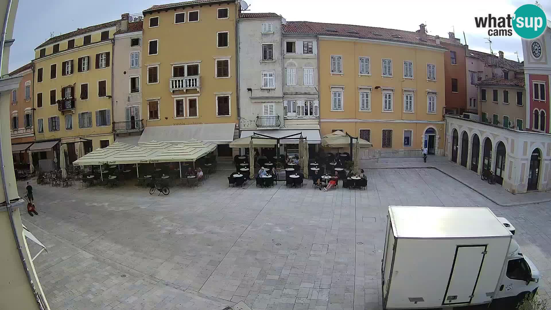 Spletna kamera Rovinj Center – Glavni trg