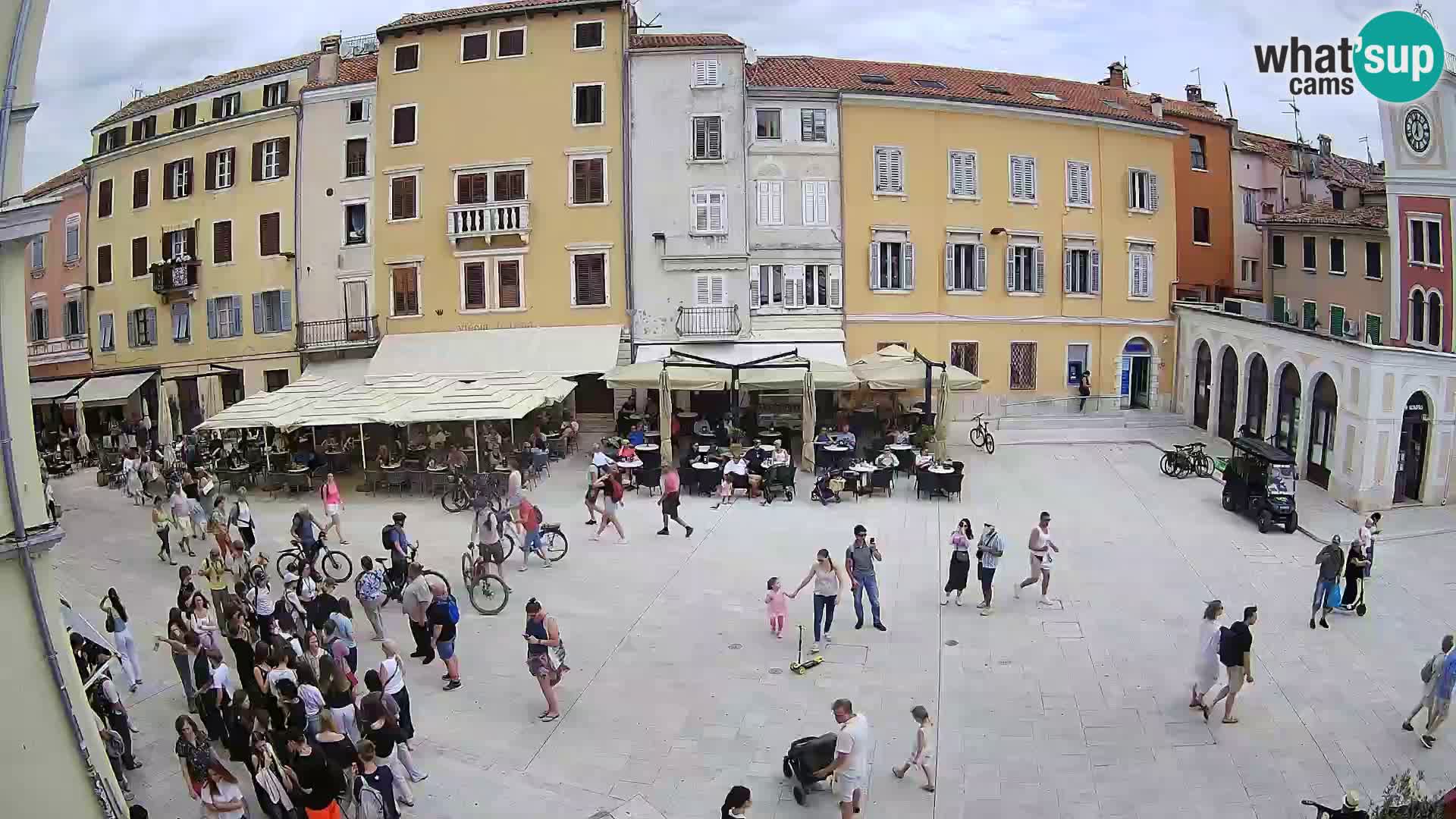 Spletna kamera Rovinj Center – Glavni trg