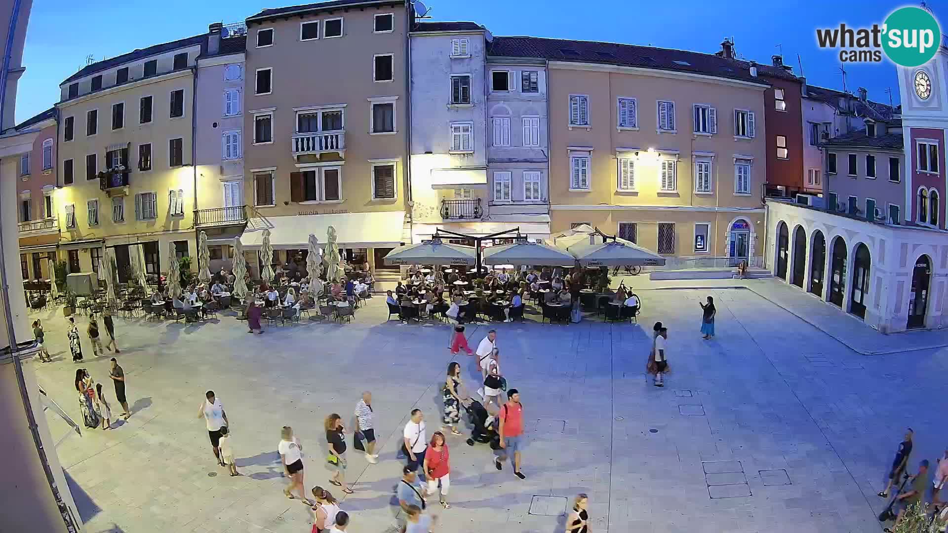Spletna kamera Rovinj Center – Glavni trg