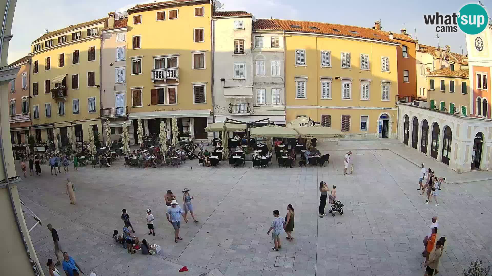 Spletna kamera Rovinj Center – Glavni trg