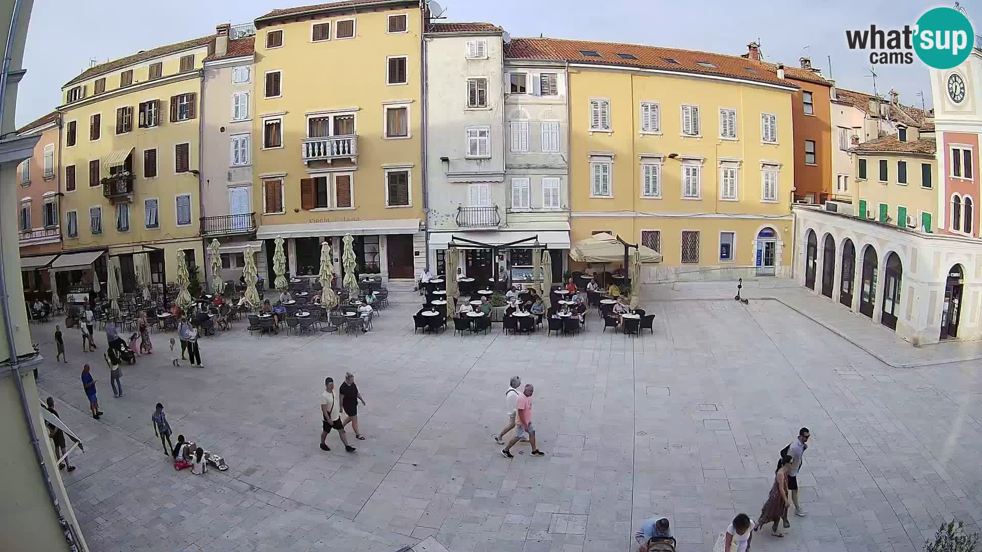 Spletna kamera Rovinj Center – Glavni trg