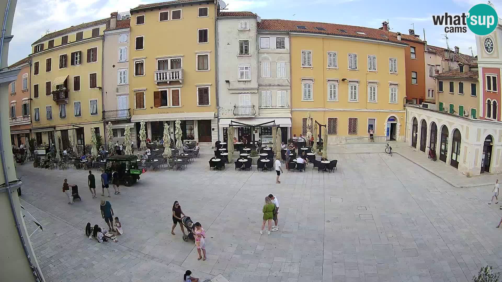 Spletna kamera Rovinj Center – Glavni trg