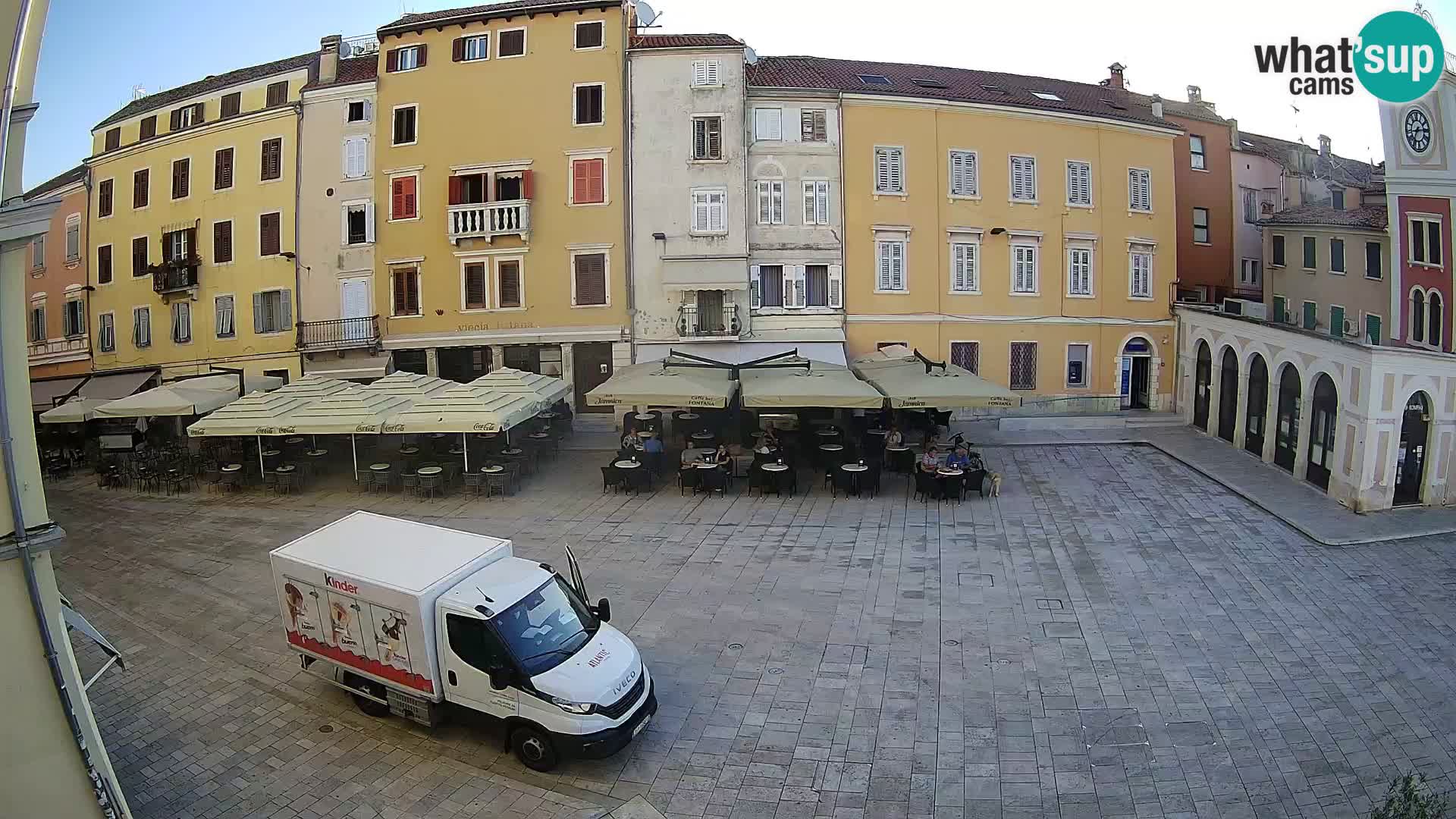 Spletna kamera Rovinj Center – Glavni trg