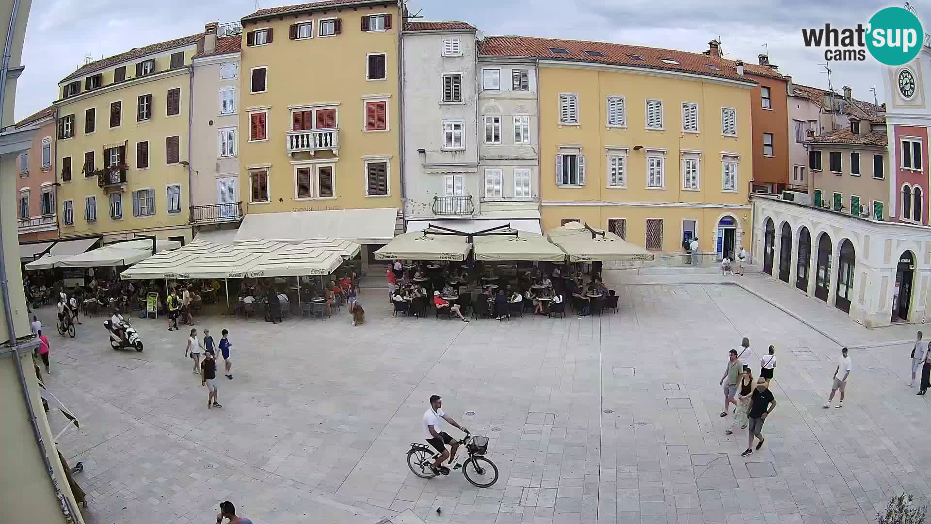 Spletna kamera Rovinj Center – Glavni trg