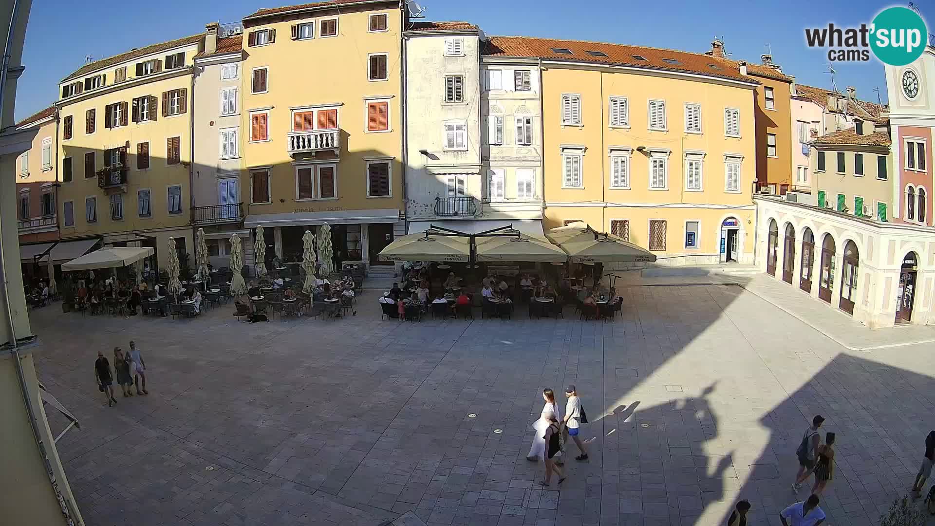 Spletna kamera Rovinj Center – Glavni trg