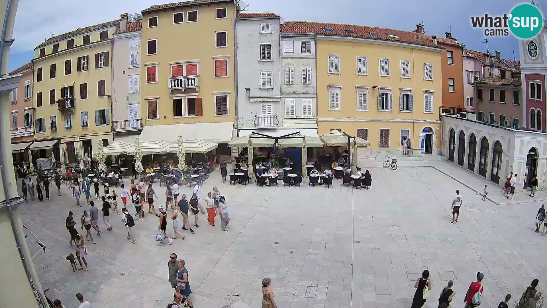 Spletna kamera Rovinj Center – Glavni trg