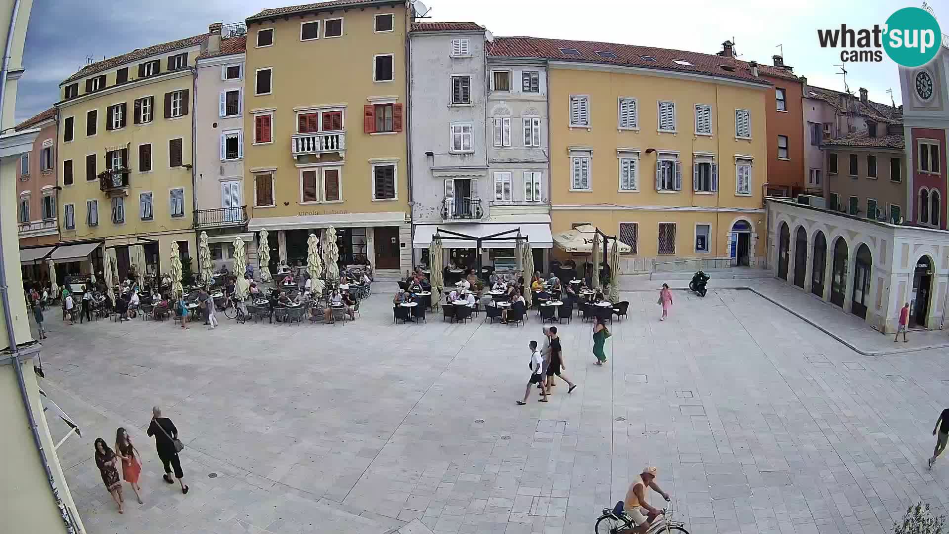 Spletna kamera Rovinj Center – Glavni trg