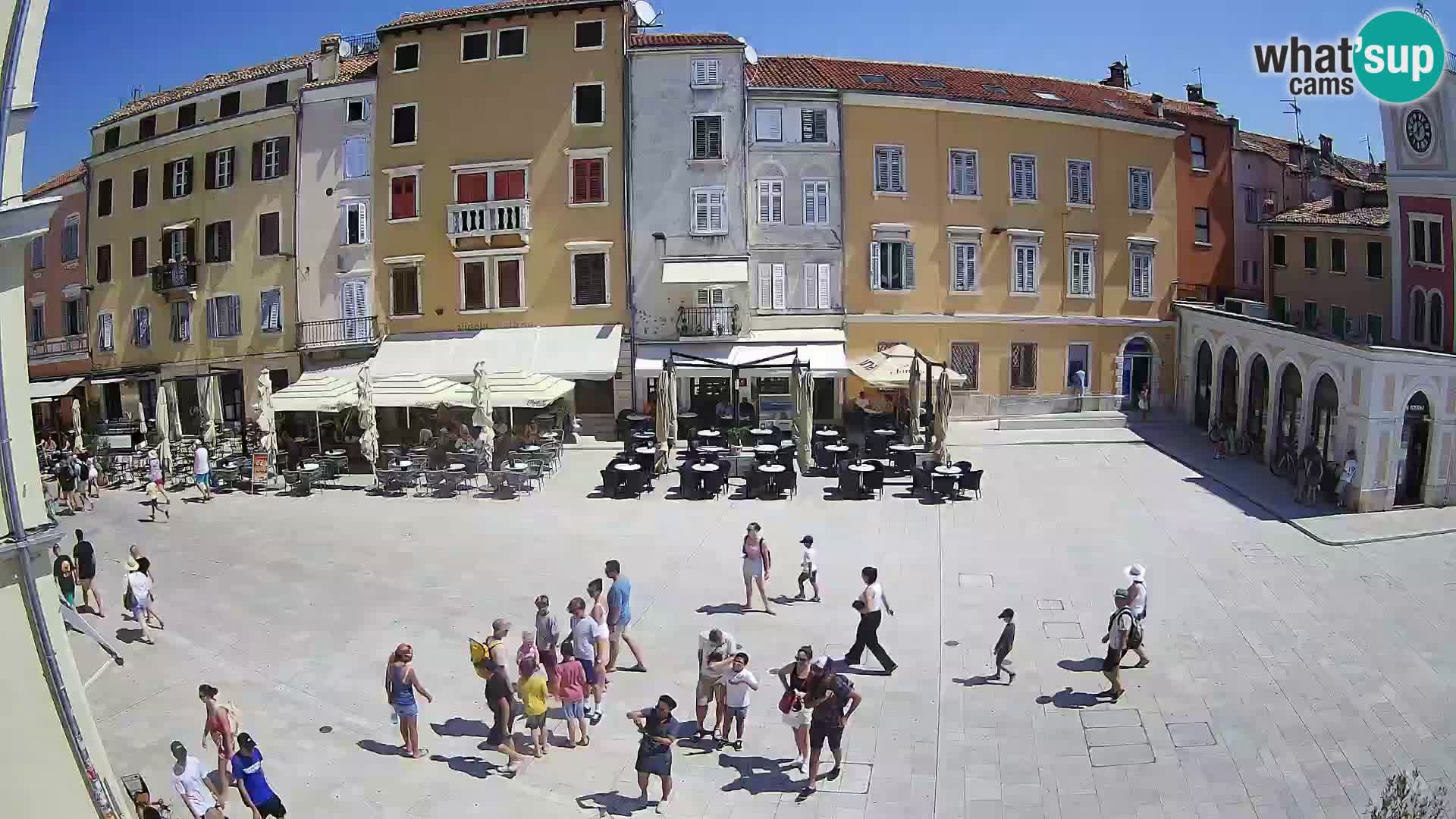 Spletna kamera Rovinj Center – Glavni trg