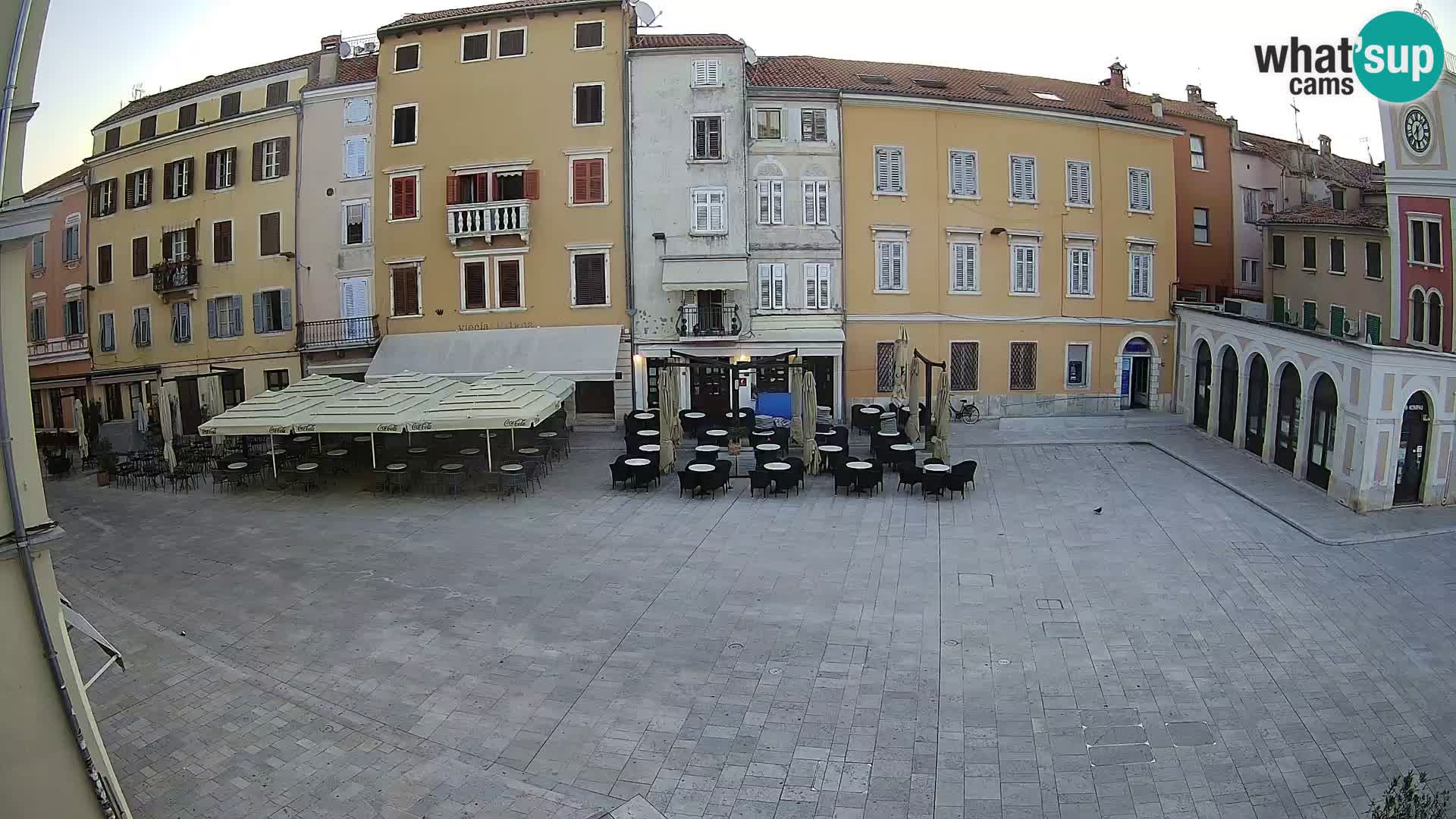 Spletna kamera Rovinj Center – Glavni trg