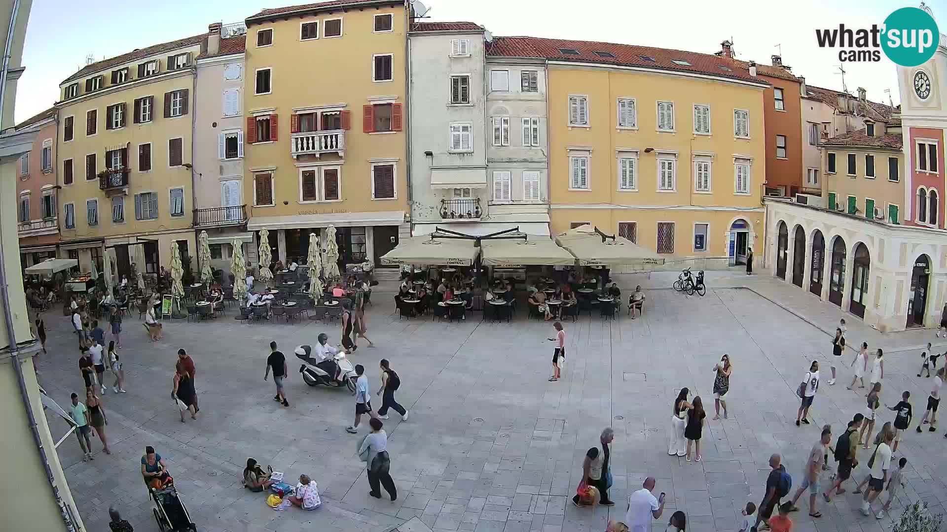 Webcam Rovinj Zentrum – Hauptplatz in Echtzeit