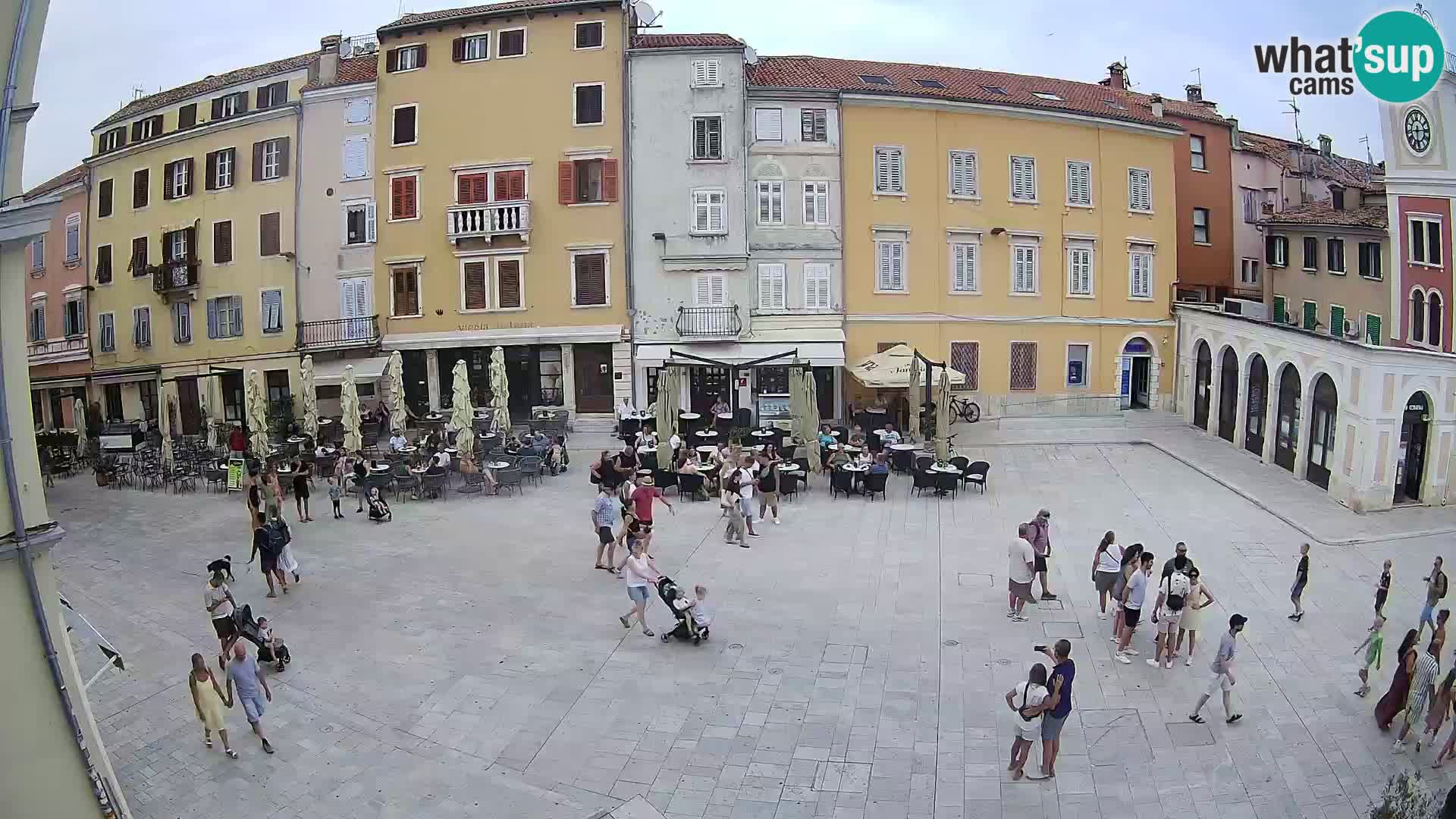Spletna kamera Rovinj Center – Glavni trg