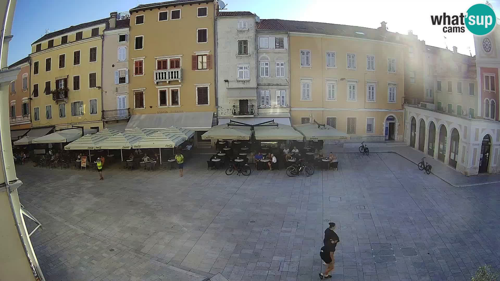 Spletna kamera Rovinj Center – Glavni trg